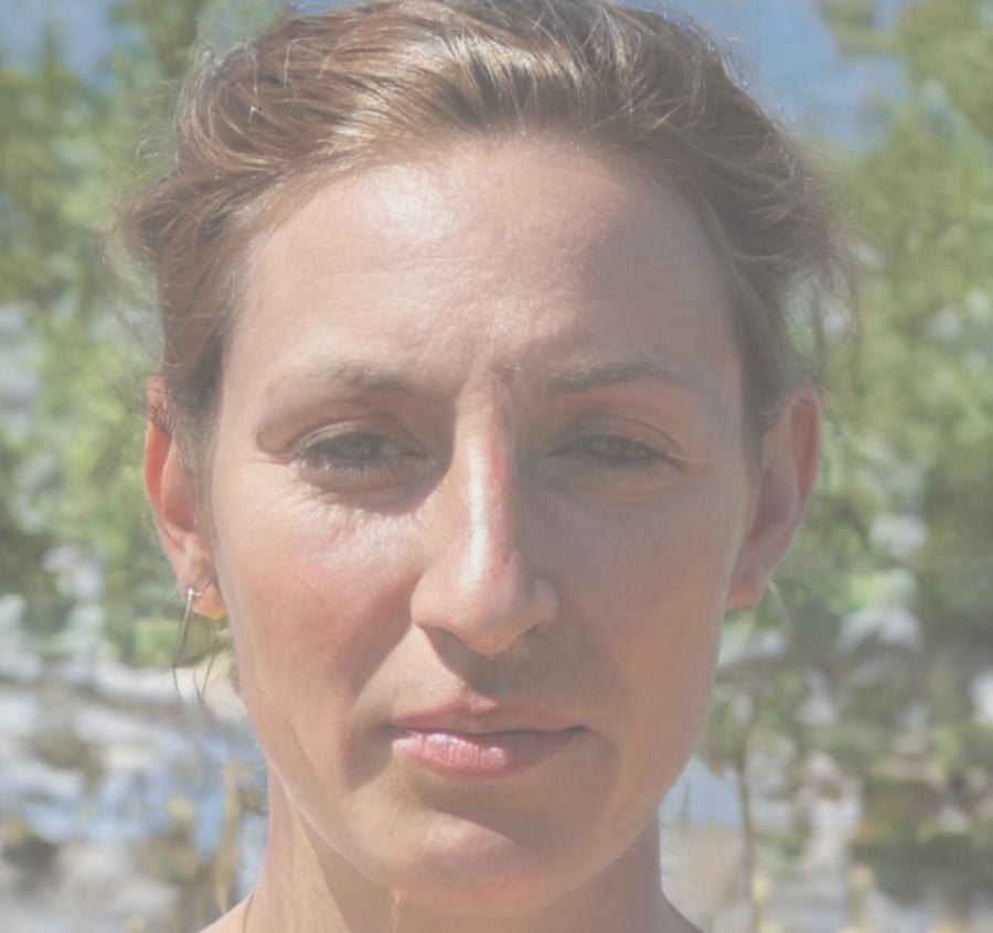 Experienced financial consultant specializing in Taiwan business analysis